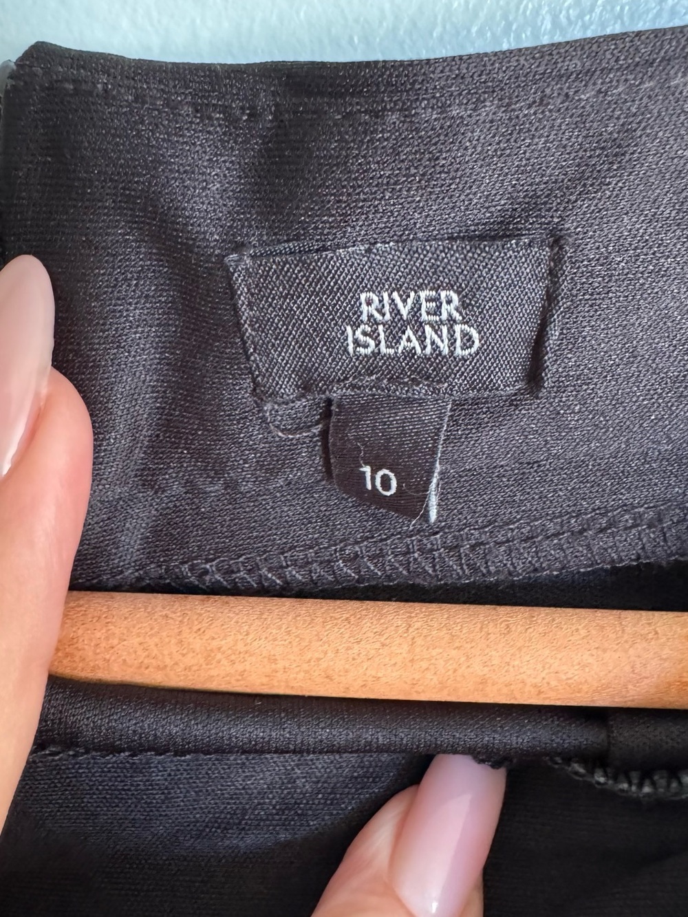 River Island Blue Skirt with Branded Waist Label - Picture 3 of 9